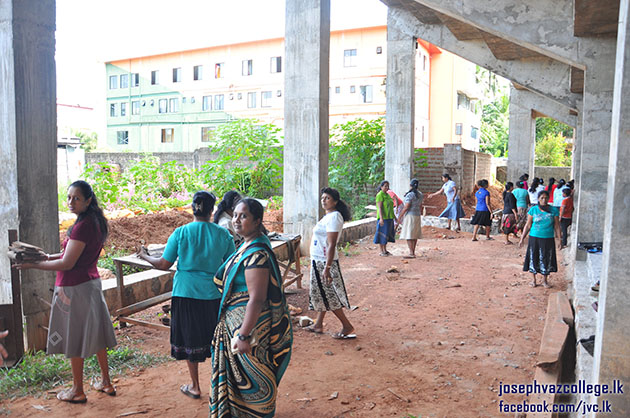 Shramadana Campaign At Indoor Stadium  - St. Joseph Vaz College