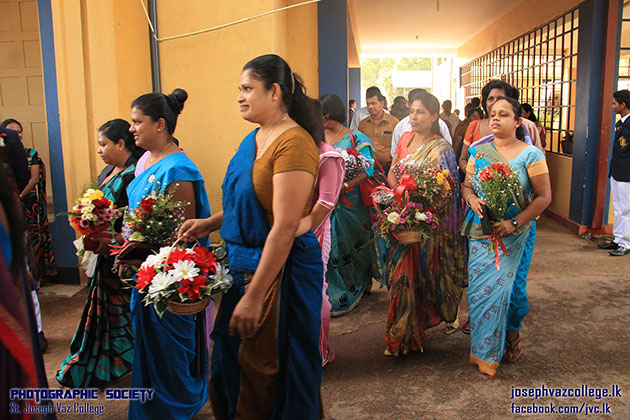 Admiring The Incredible Service Of Teachers - St. Joseph Vaz College - Wennappuwa - Sri Lanka